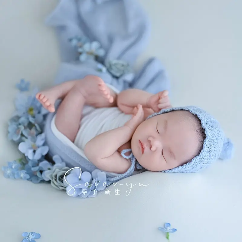 Blue Love Floral Theme Set - Newborn Photography Props - Image 4